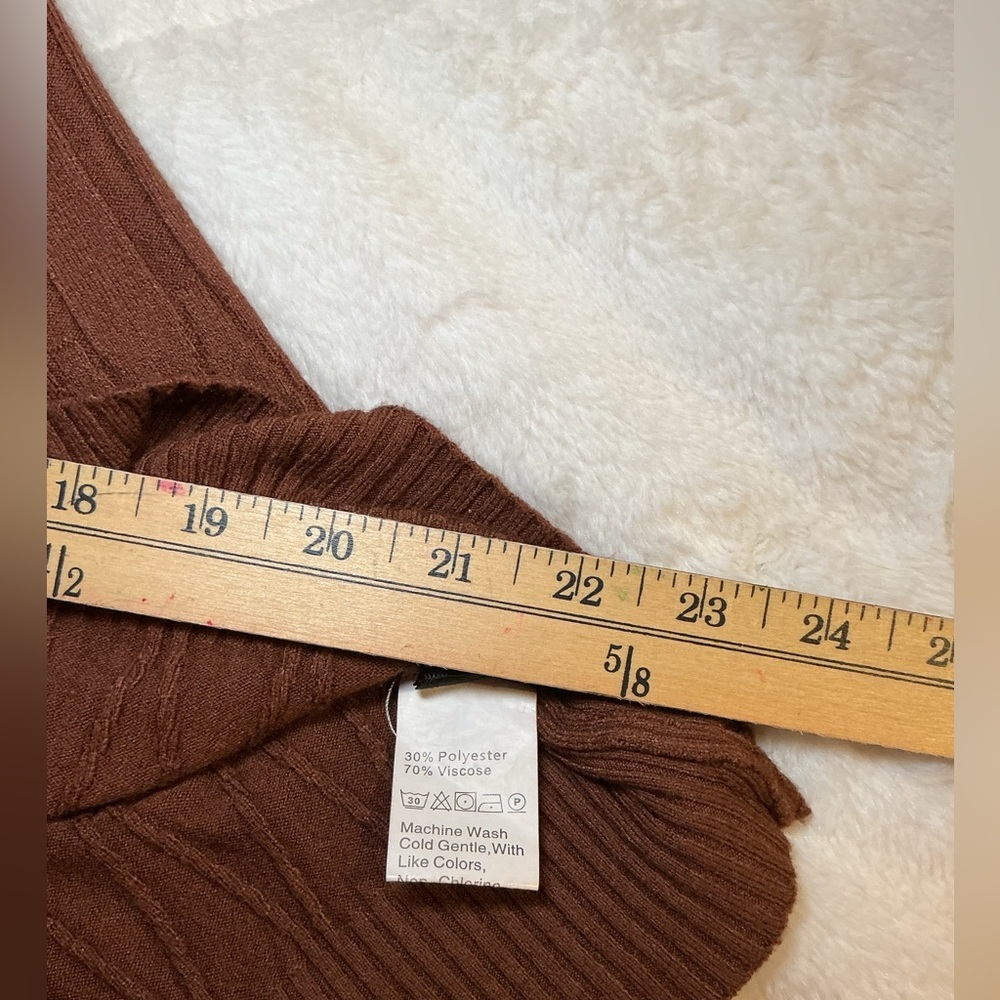 Brown Ribbed Knit Sweater - Picture 5 of 5